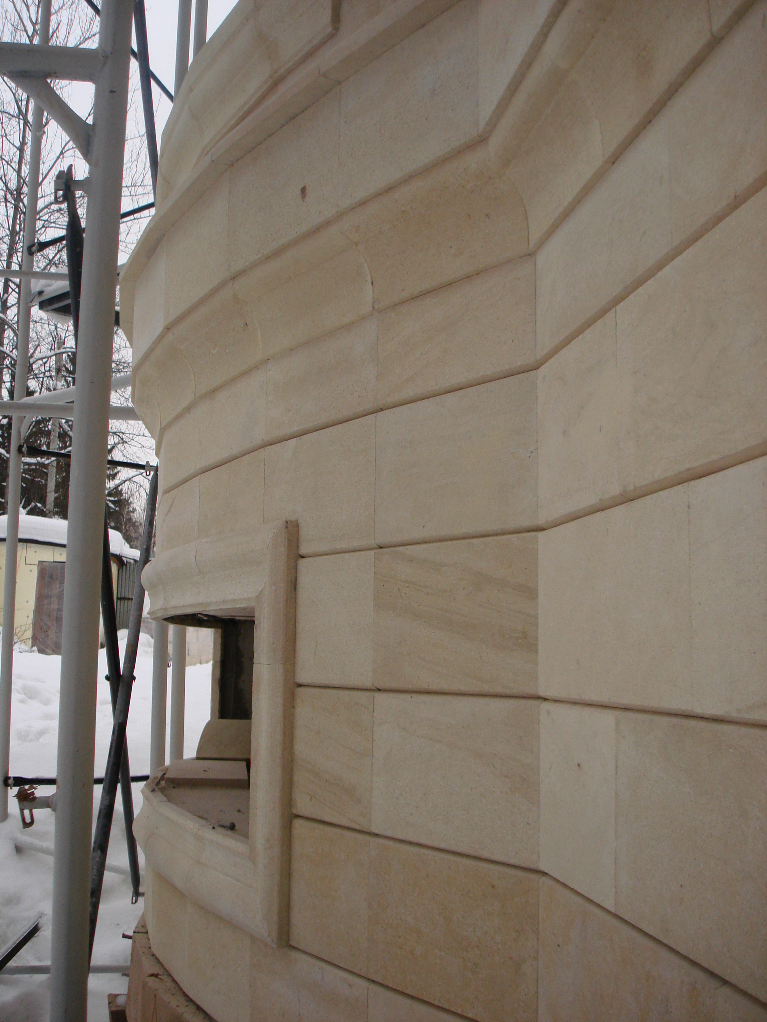 Межэтажный карниз